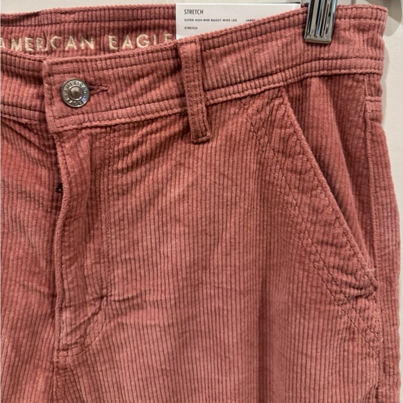 BNWT American Eagle Outfitters Super High Rise Pink Corduroy Wide Leg Cargo sz8 - Picture 4 of 8